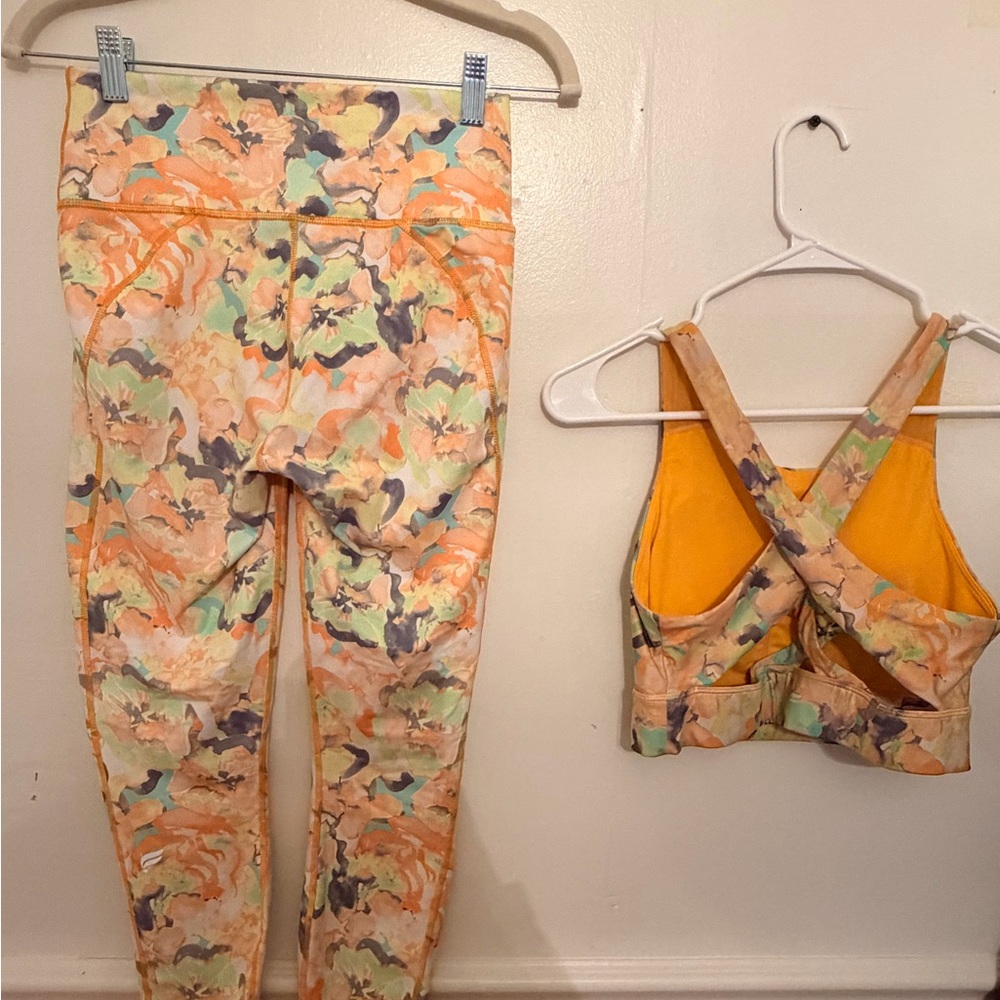 Fabletics Painted Marigold Size Small - image 2